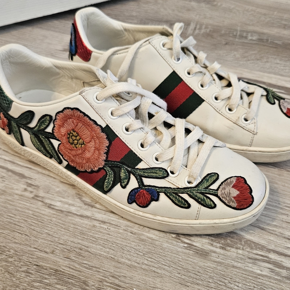 Gucci embroidered Flower Sneakers